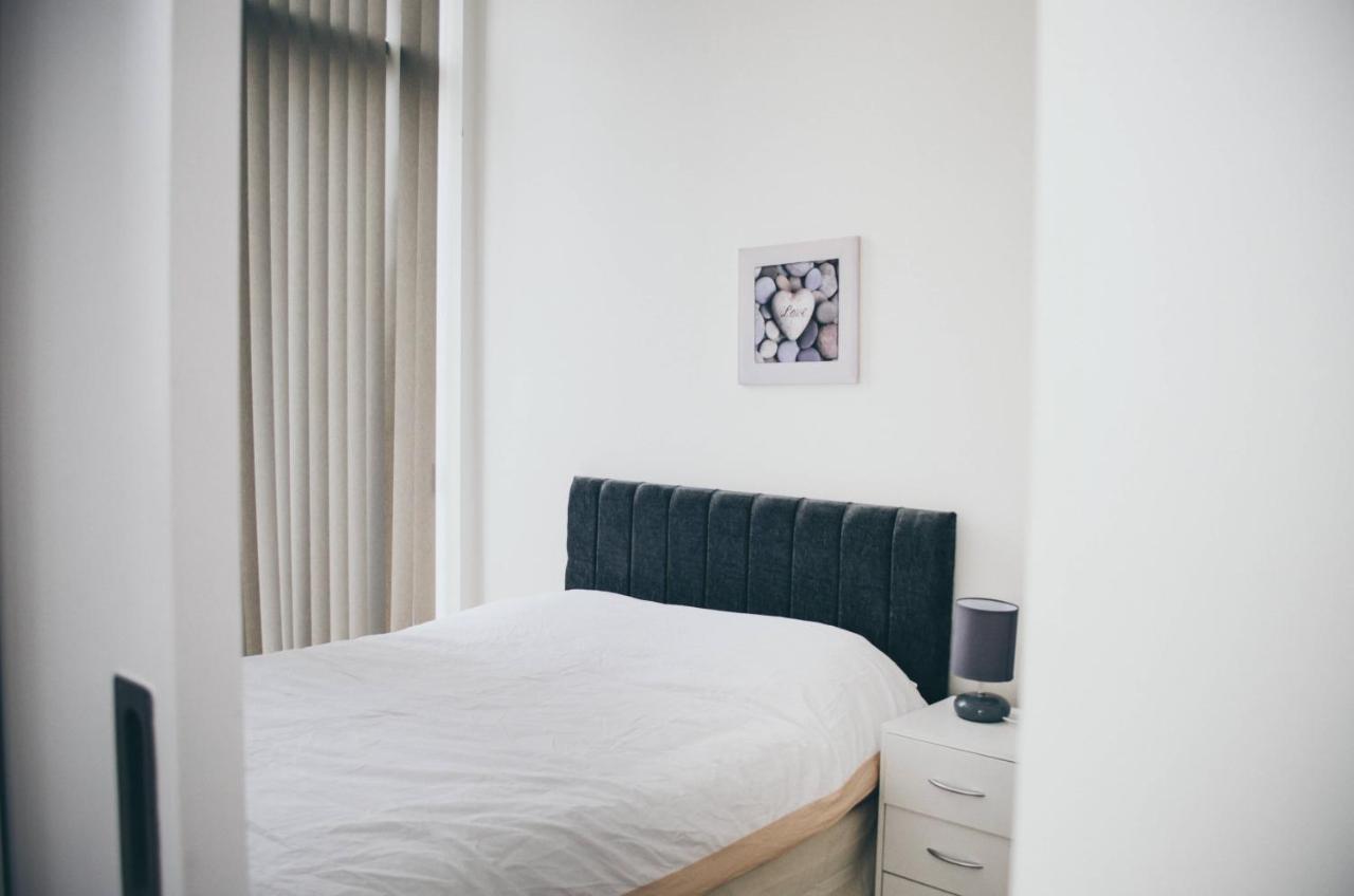 Penthouse In Liverpool City Centre - Free Parking - Balcony - By Happy Days Exterior photo