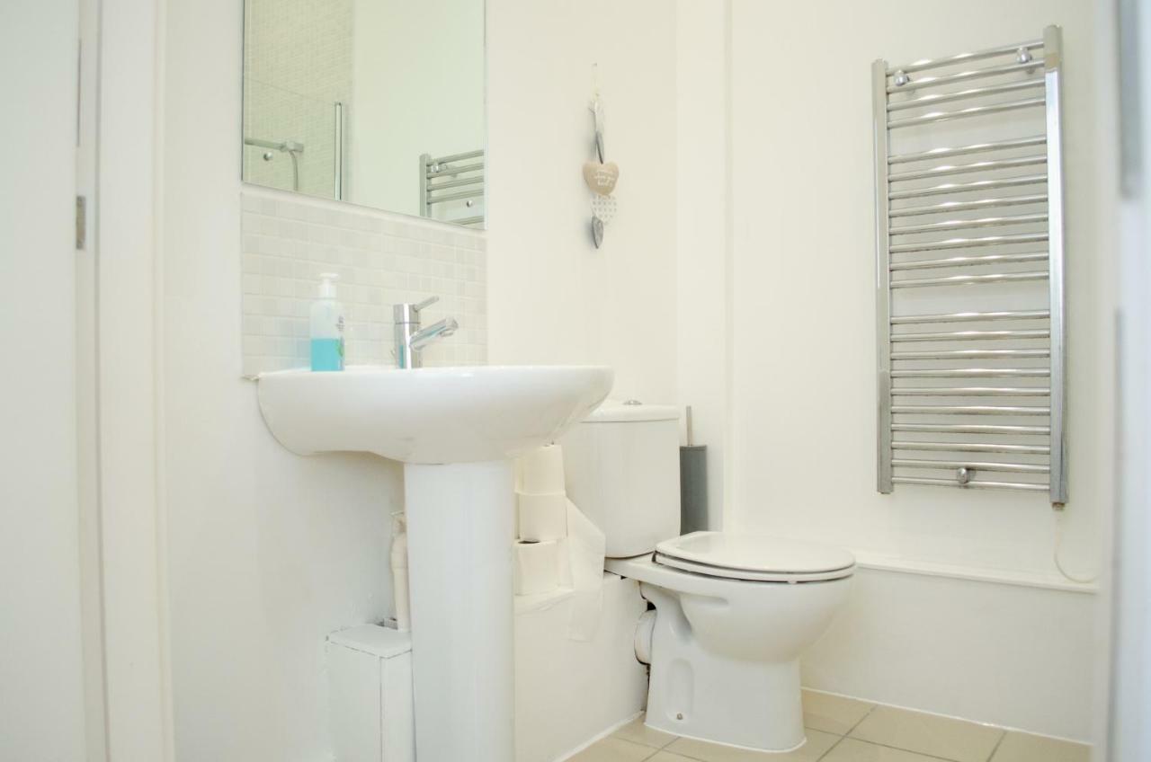 Penthouse In Liverpool City Centre - Free Parking - Balcony - By Happy Days Exterior photo